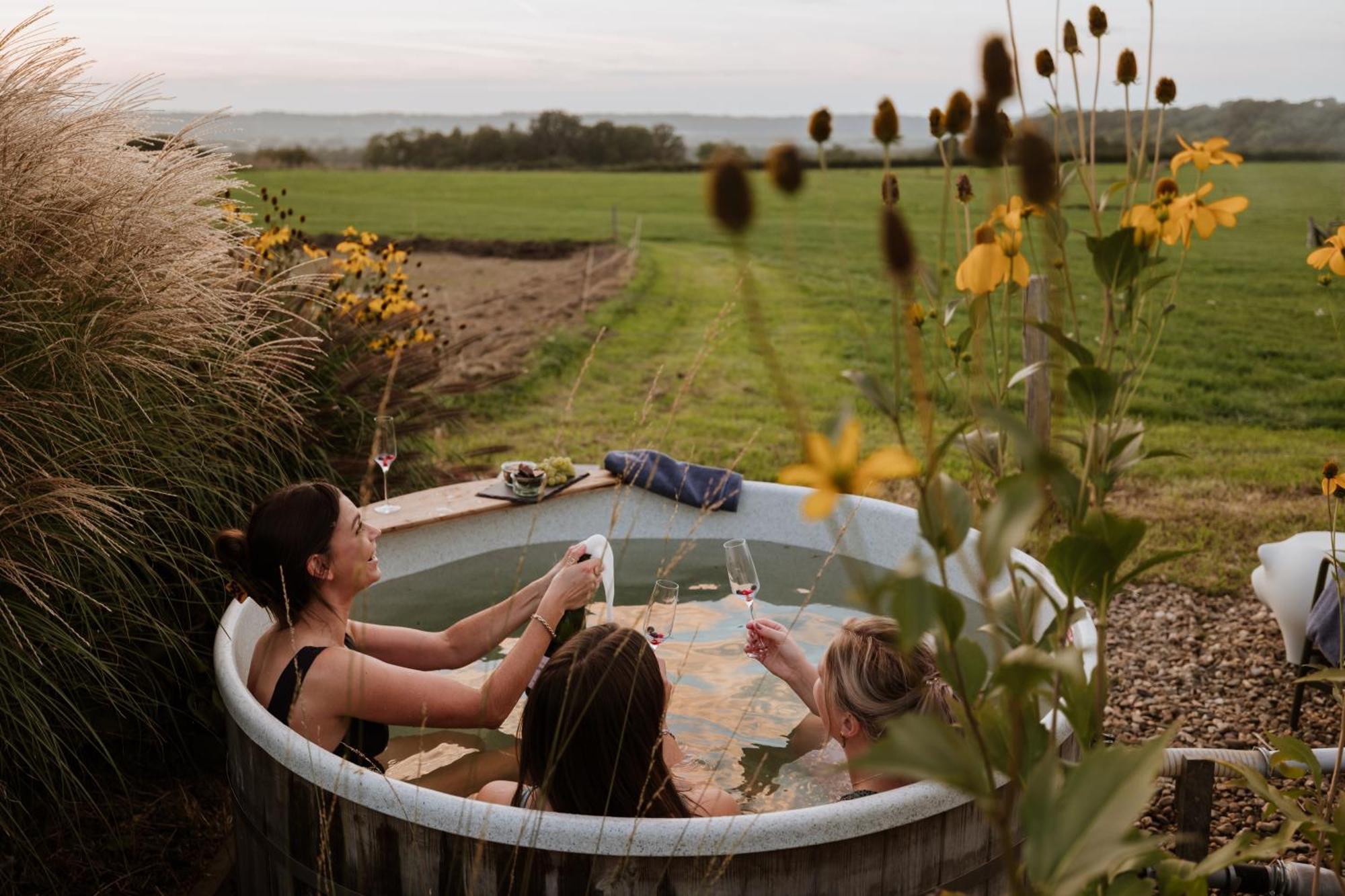 Hei15 Bed & Breakfast Sint Geertruid Eksteriør bilde